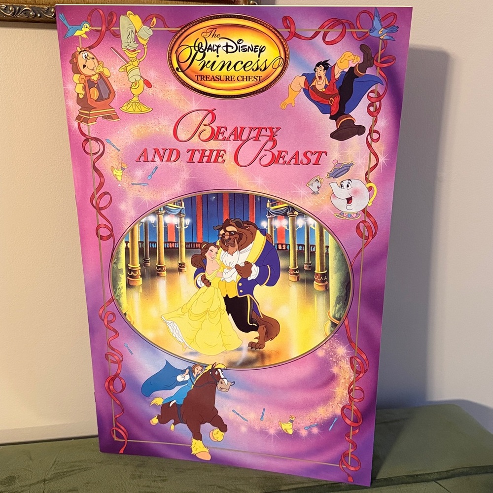 Vintage Walt Disney Princess Treasure Chest Book Set - Picture 4 of 15